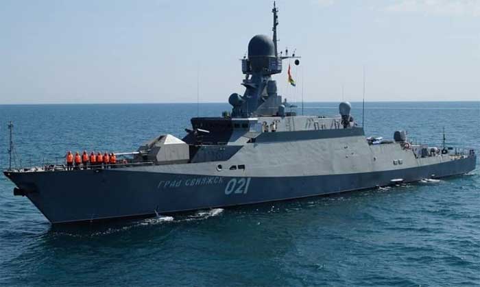 navires lance-missiles russes
