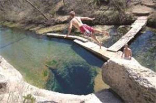 noyade dans un bassin d'eau