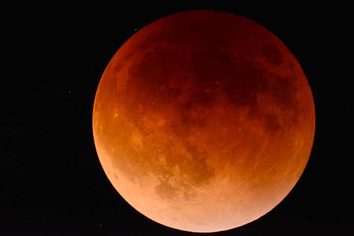 éclipse totale de la lune