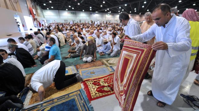 Coronavirus: accomplissement de la prière de l'Aïd el Fitr à la maison