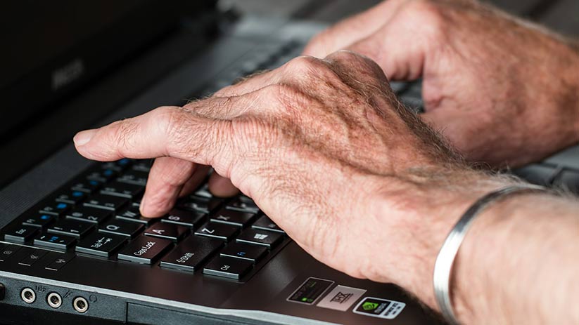 Le décret exécutif sur la poursuite de l'activité après l'âge de 60 ans publié