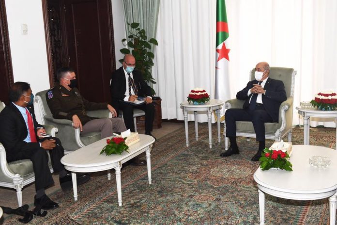 Tebboune reçoit le chef du commandement de l'Africom