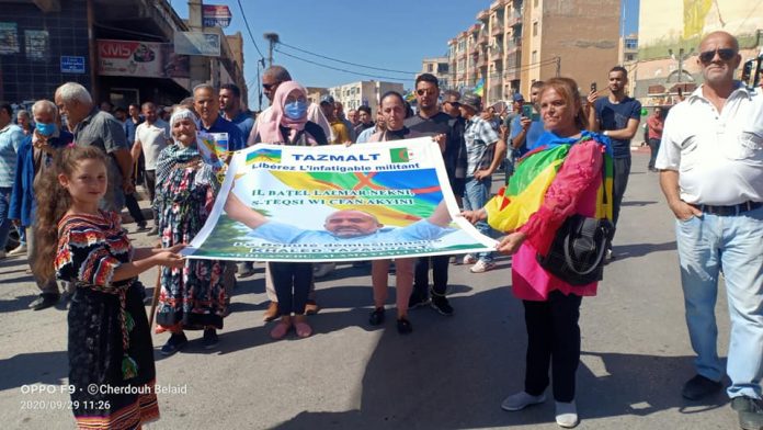Tazmalt : Marche populaire en solidarité avec Khaled Tazaghart