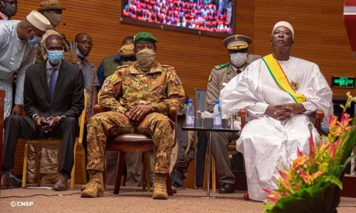 Le président et son double: la « bande à Goïta » aura-t-elle accompli l’« arnaque du siècle » ?