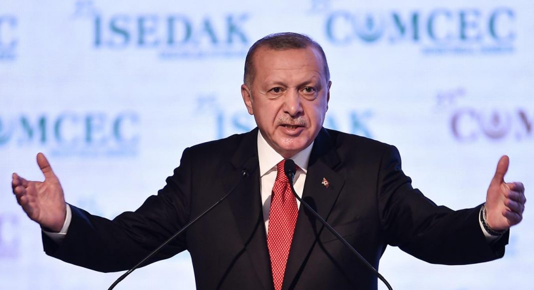Erdogan qualifie les caricaturistes de Charlie Hebdo de « vauriens »