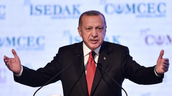 Erdogan qualifie les caricaturistes de Charlie Hebdo de « vauriens »