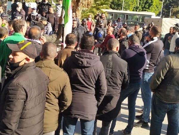 Eniem : Les travailleurs exigent le départ du PDG