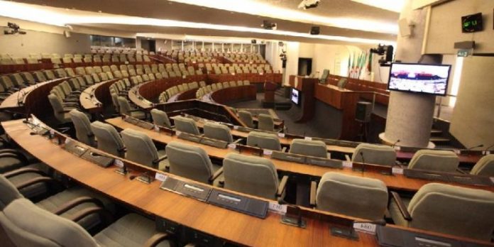 Législatives : le FLN arrive en tête