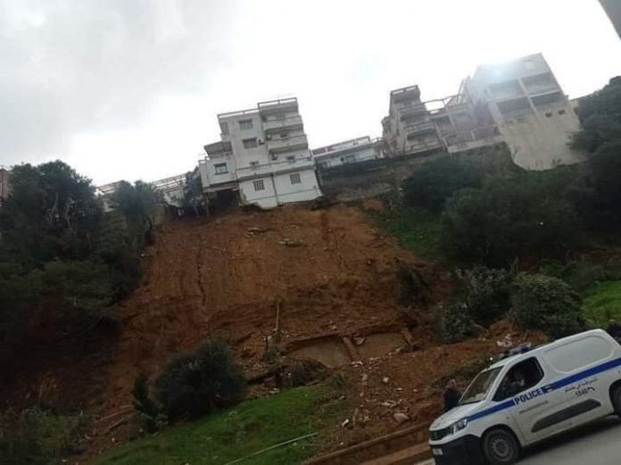 Intempéries : plusieurs effondrements et glissements de terrain