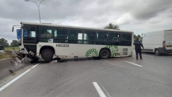 collision-bus-annaba